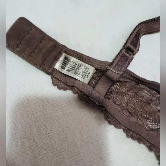 Wacoal Embrace Lace Underwire Bra 38C Brown and Caramel Crème - Picture 4 of 6